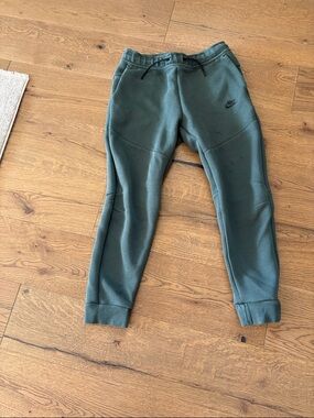 Nike Kids Green Tech Jogger Pants